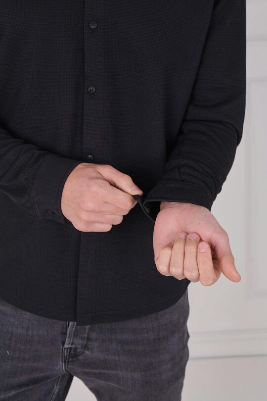 Men's Textured Button-Up Shirt
