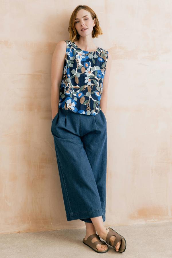 Lily & Me Cora Linen Blend Vest Navy
