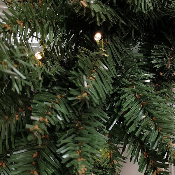 Samuel Alexander 60cm Plain Green Christmas Wreath with 50 Warm White LEDs and 160 Bullet Tips