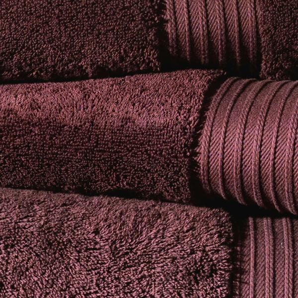 Aubergine Egyptian Cotton Towel Bale bedroom detail 1 | Soak and Sleep