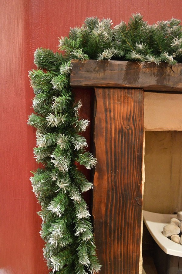 Samuel Alexander Premier 270cm (9ft) x 25cm Snow Tipped Green Christmas Garland Decoration