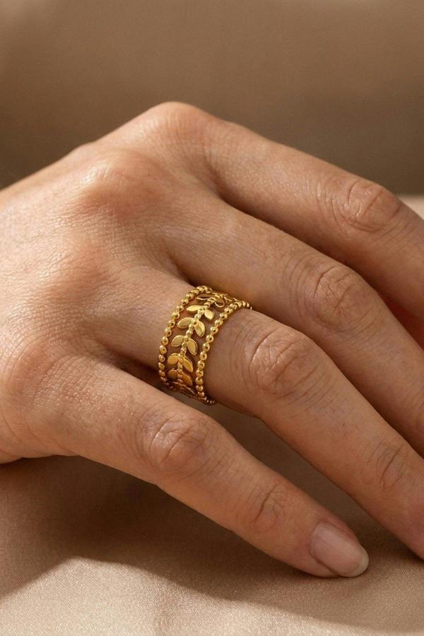 ARIIRA Meadow Gold Tone Open Leaf Band