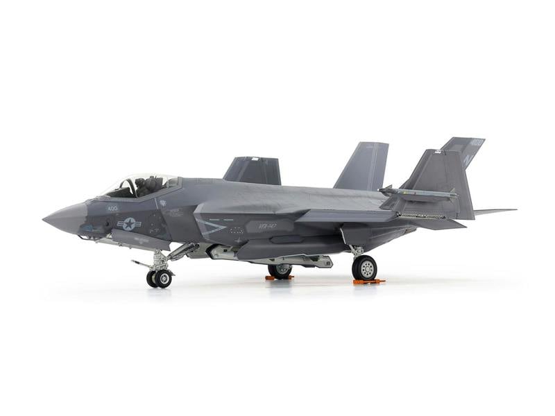 Tamiya US Lockheed Martin F-35C Lightning II (1:48 Scale)