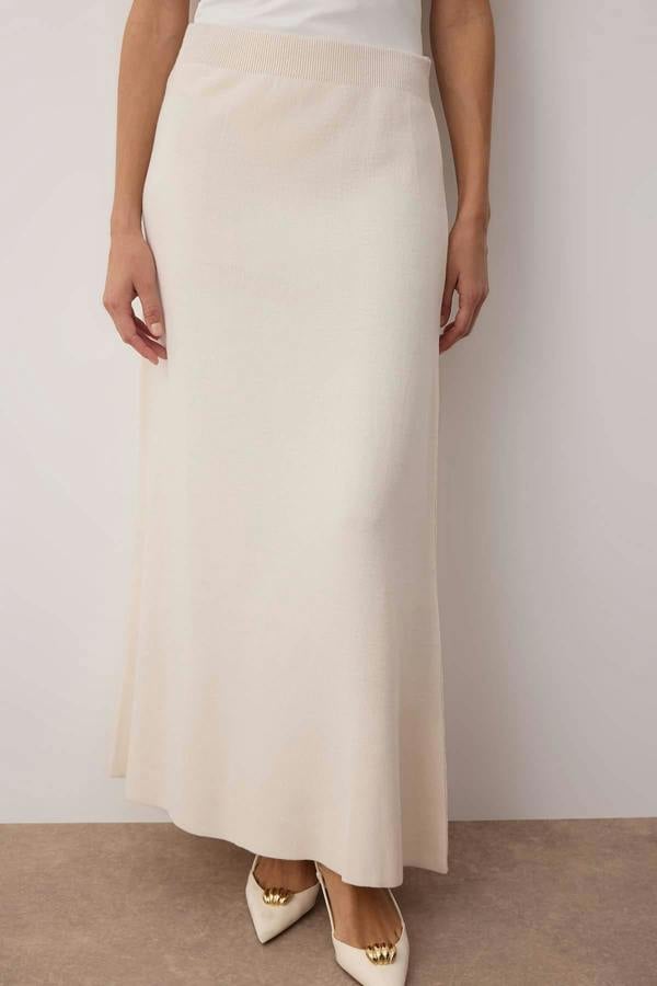 2-Piece Gold Button Detail V Neck Knitted Cardigan and Skirt Co-ord