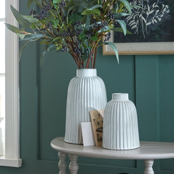 Hill Interiors Monte Bell Vase - White/Light Blue