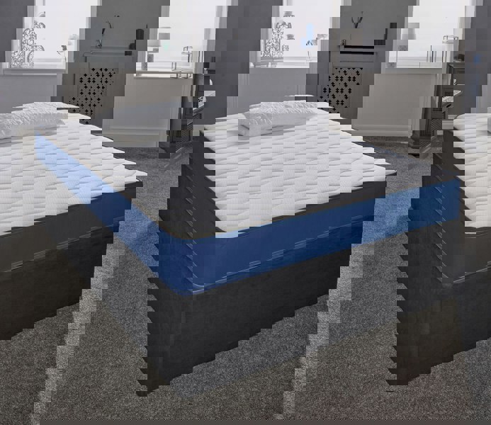 eXtreme Comfort Hybrid Memory Foam & Pinna-Coil Mattress - Soft/Medium Cooltouch+ Breathable