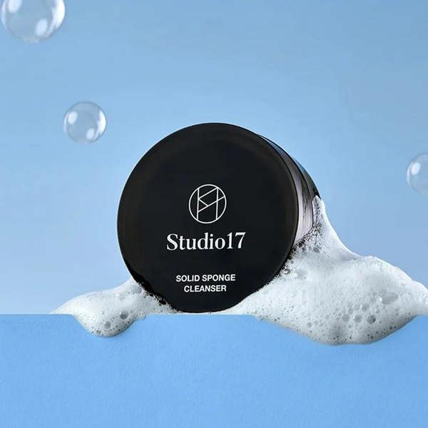 STUDIO17 Brush & Puff Cleanser