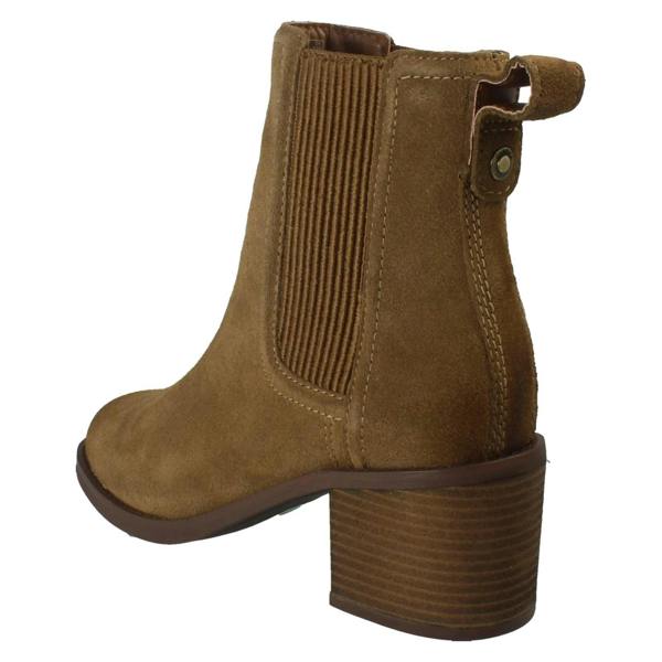 Clarks Ladies Clarks Block Heel Pull On Leather Ankle Boots Chamberly Top