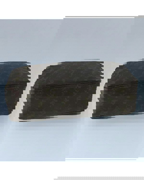 208421904.jpg