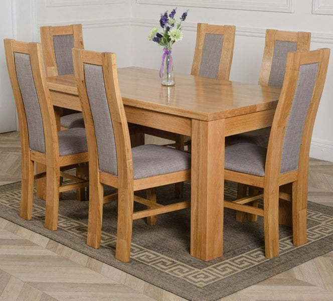 That's Furniture Dakota Medium Oak Dining Table with Stanford Oak Chairs