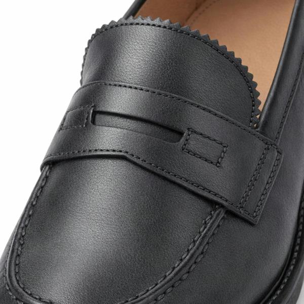 Roamers M084 Shoes Loafer Shoes   in  Black