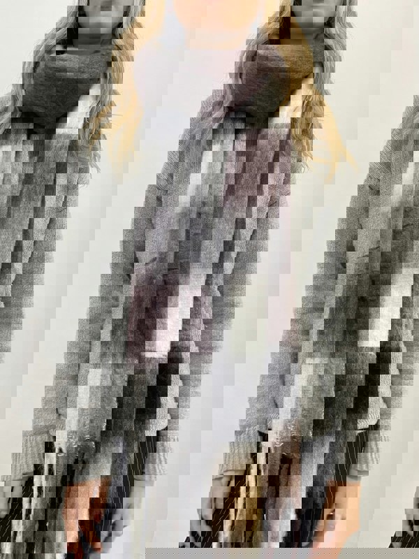 SVNX Soft Chunky Checked Scarf with Tassels - Muted Browns