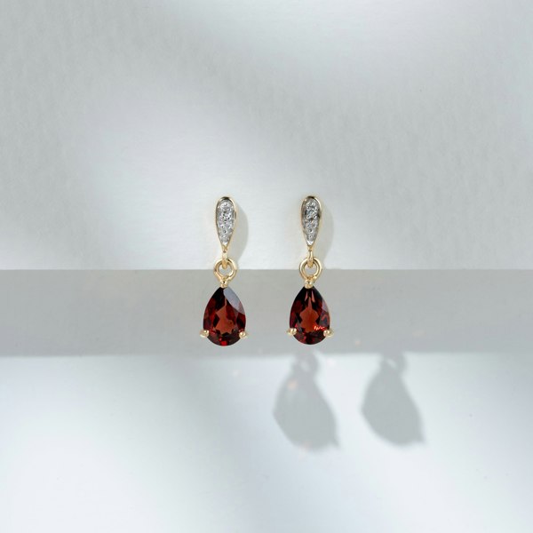 Gemondo Classic Pear 1.00ct  Garnet & Diamond Drop Earrings in 9ct Yellow Gold