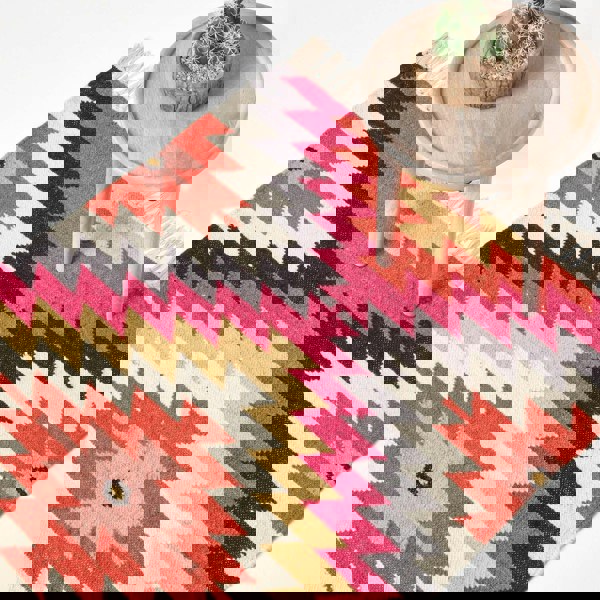 HOMESCAPES Jakarta Handwoven Geometric Kilim Wool Rug