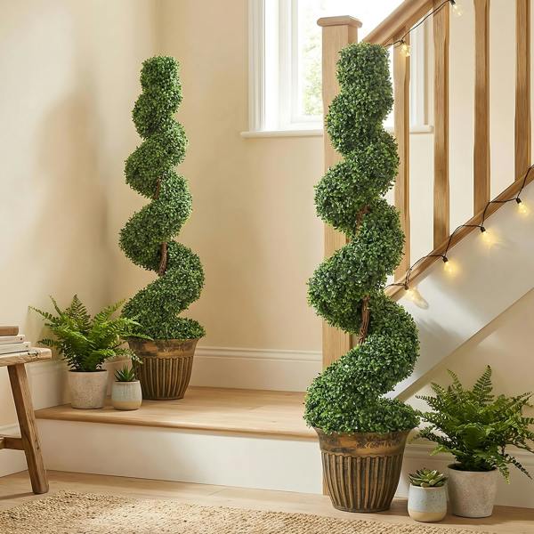 Artificial Pruned Plants