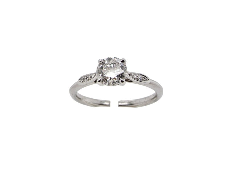  solitaire diamond ring