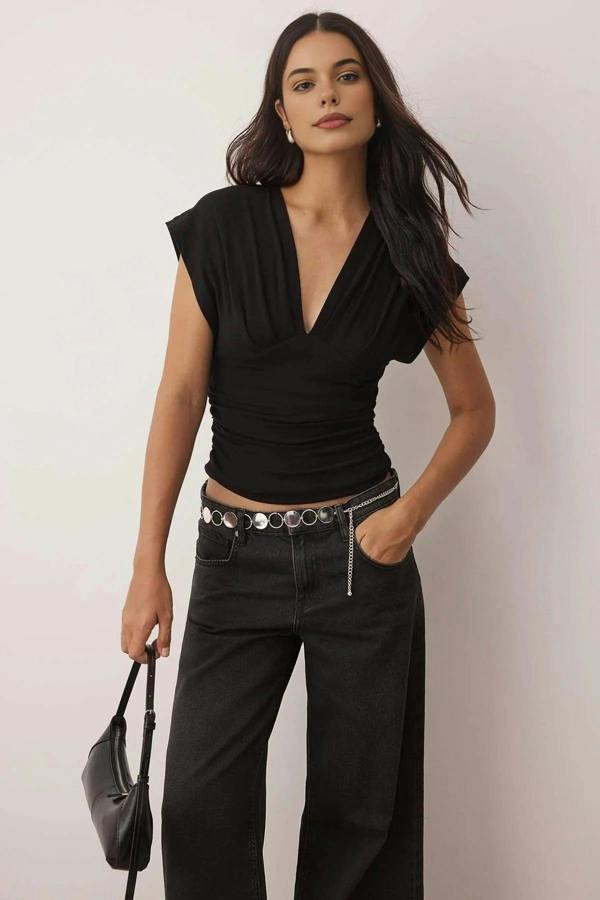 WOVCOR Fitted Gathered Detail Knitted Blouse