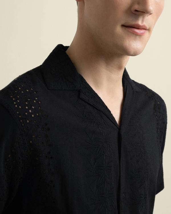Larsson & Co Kari - Leaf Embossed Short Sleeve Shirt