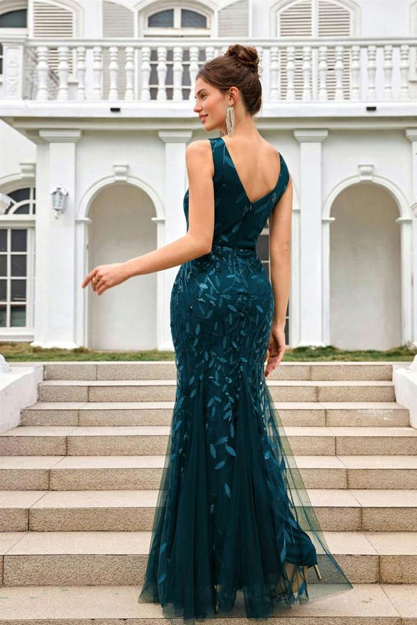 FS Collection Sequin Leaf Detailed V Neck Bridesmaid Maxi Dress In Teal