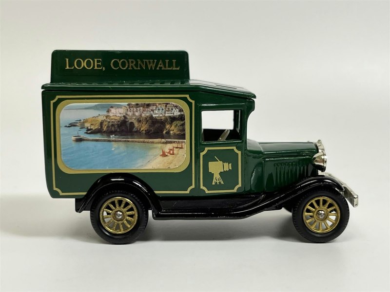 MCSlots View Vans The Collectable Souvenir Looe Cornwall View Vans VV01D S8