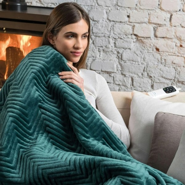 Dreamland Hurry Home Velvet Heated Throw Electric Blanket - Emerald Herringbone - 160cm x 120cm