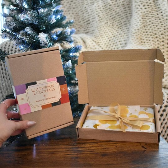 Letterbox Cocktails Christmas Cocktail Gift Wrap - Make Your Festive Gift Unforgettable