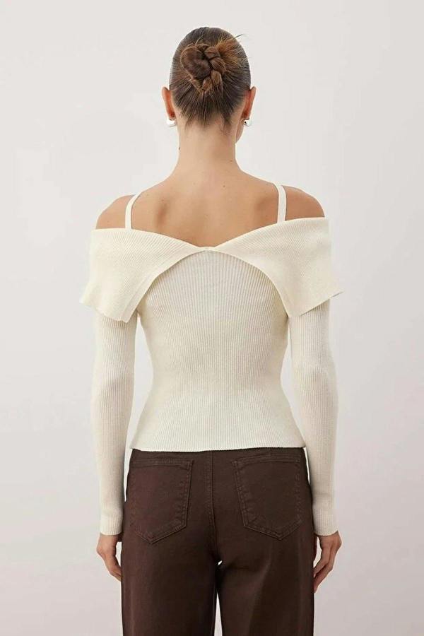 WOVCOR Carmen Halter Neck Knit Sweater