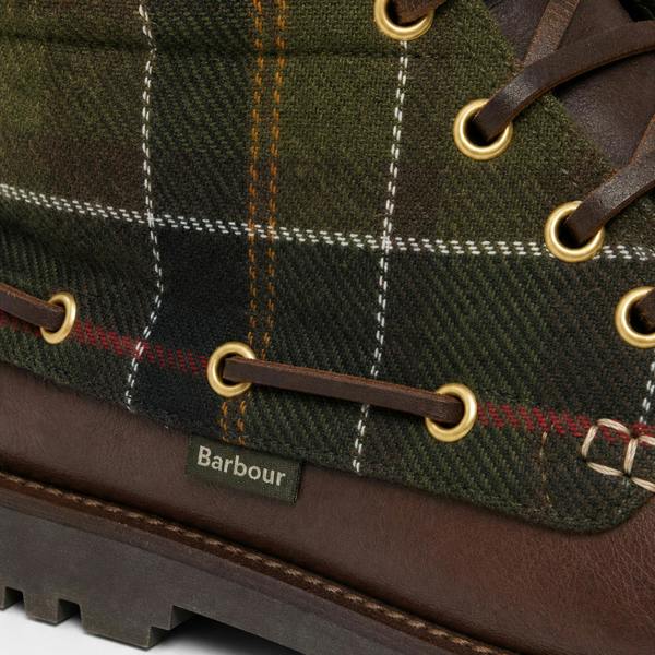 Barbour HARLE MID Chukka Boots   in  Brown