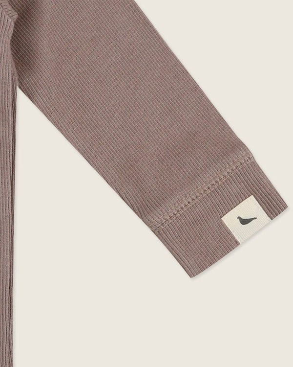 Sustainable baby bodysuit