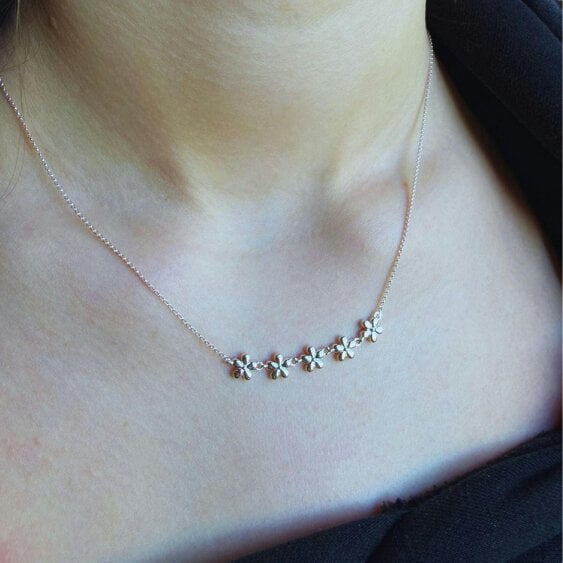 Reeves & Reeves Daisy Chain Necklace