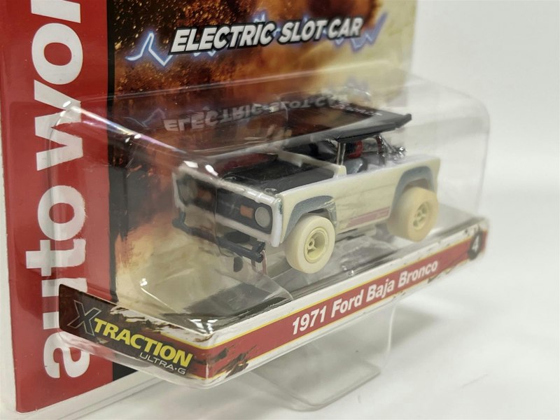 Auto World Slot Cars 1971 Ford Baja Bronco Chase Model X Traction Off Road HO Scale SC375-4