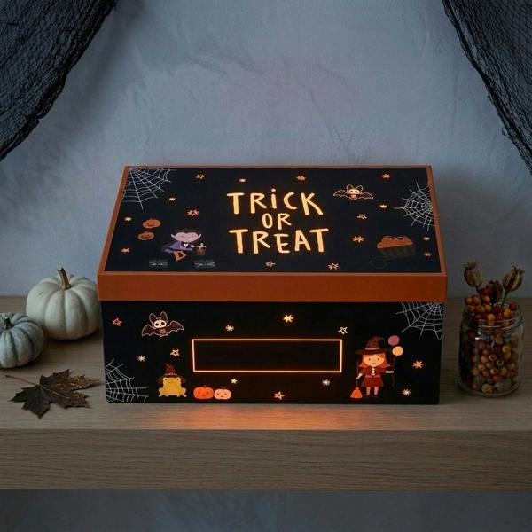 Garden Greatness Trick or Treat Illuminated Gift Box
