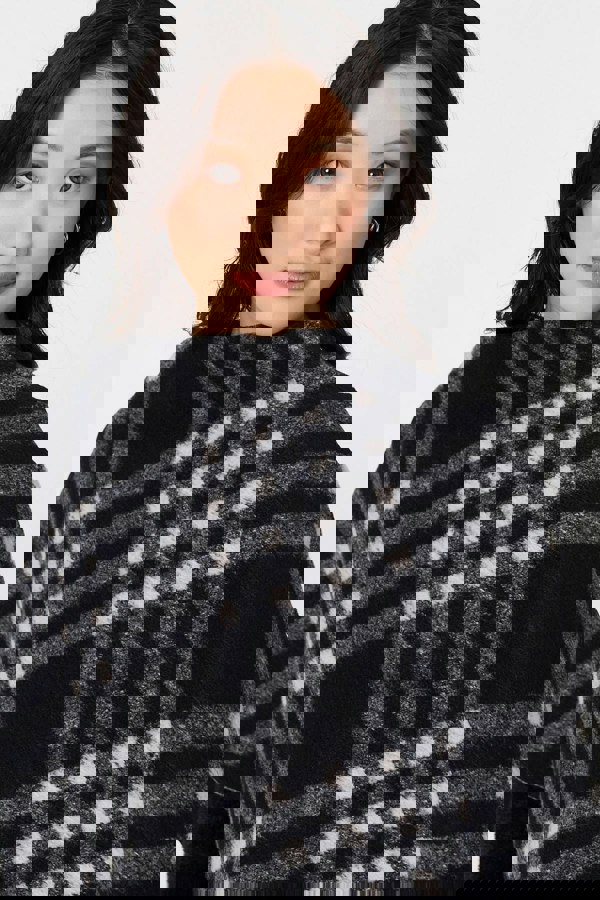 Black | Checked Fringed Oversized Poncho
