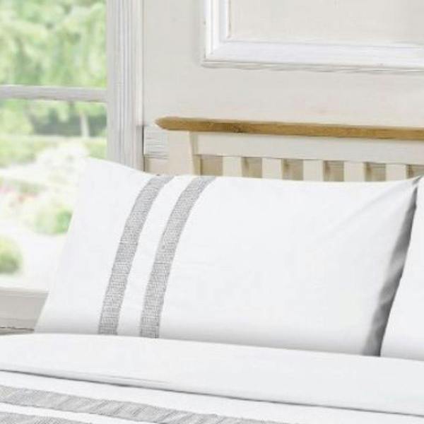 Lace Dia White Duvet Cover Set