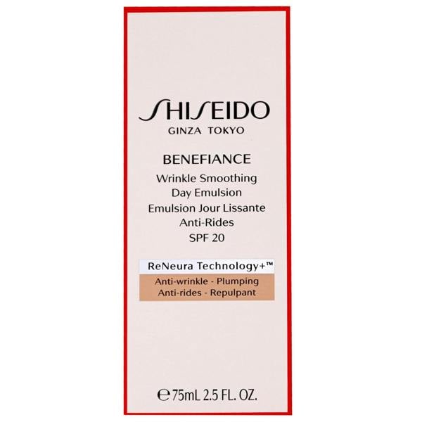 Shiseido Benefiance: Wrinkle Smoothing Day Emulsion SPF20 /