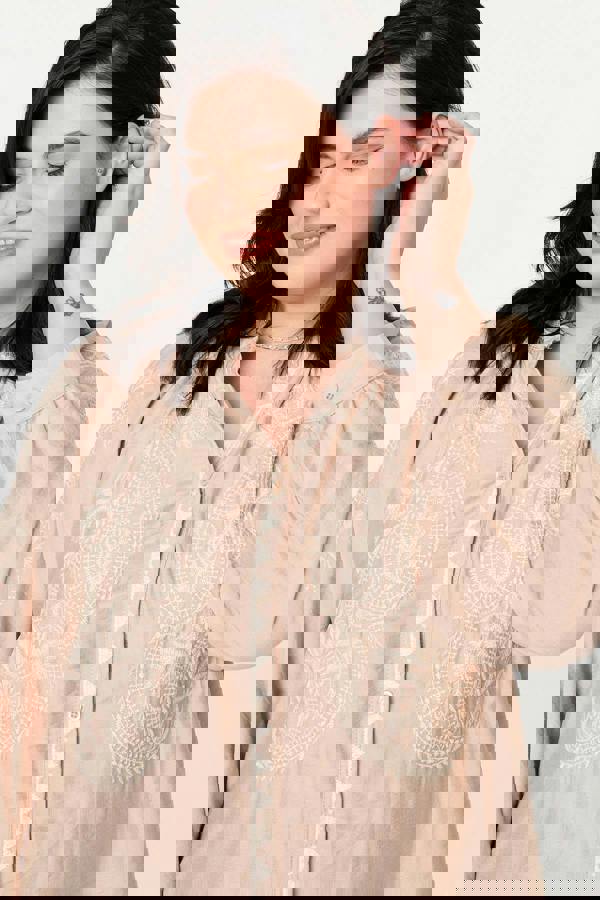 Pink | Curve Floral Embroidered Relaxed Shirt