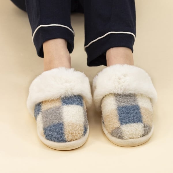 Lunar Women's Kayden Faux Fur Lined Slippers - Blue