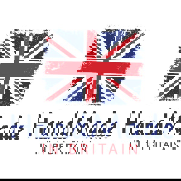 BritishmadeGifts Queen of Farts Playing Card Design - Luxury Fleece Blanket 150cm X 150cm