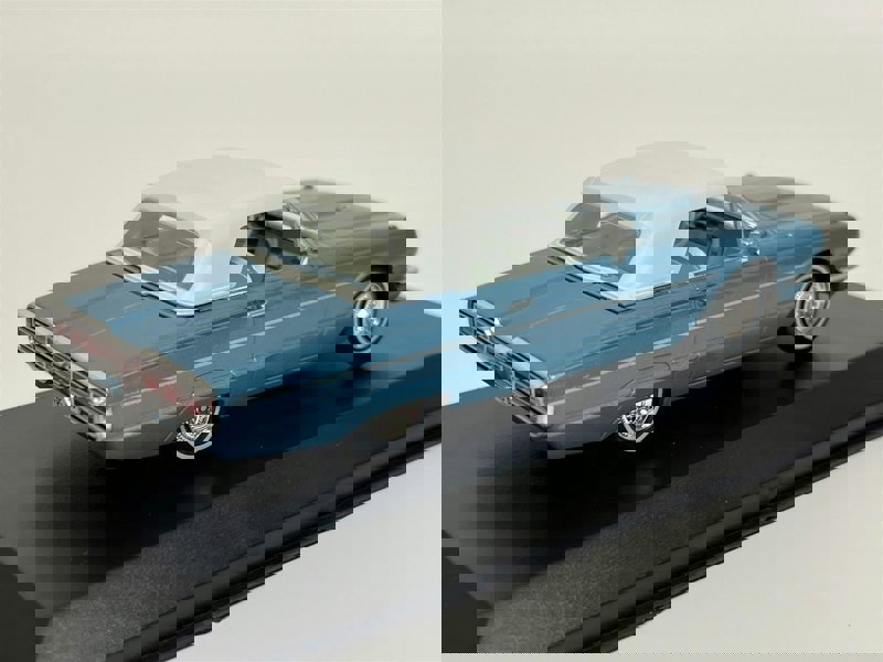 Greenlight Thelma & Louise 1966 Ford Thunderbird Top Up Blue 1:43 86619