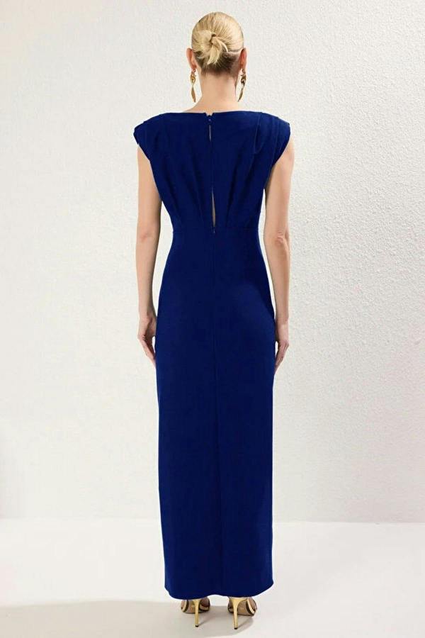 WOVCOR Woven Long Elegant Evening Dress with Accessory Details