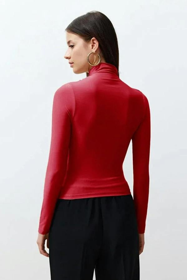 Hoxton Gal Ruched Square-Neck Fitted Stretch Knit Blouse