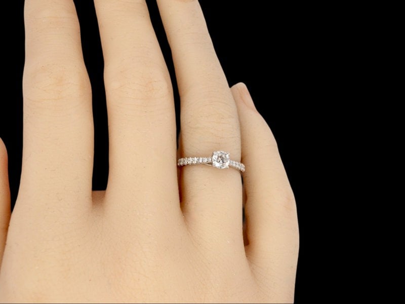 Vintage Tom A white gold solitaire Diamond ring