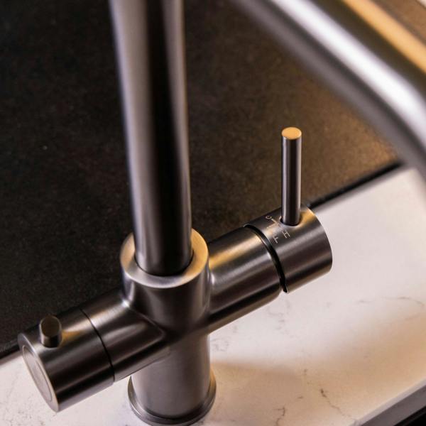 Flode Kyld 4 in 1 Instant Boiling & Cold Water Tap with Filtered Chilled Water | Gun Metal Finish