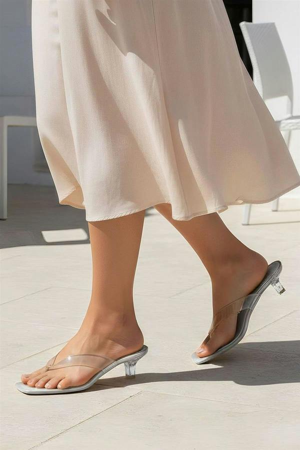 Spot On Ladies Spot On Toepost Heeled Sandals F00502