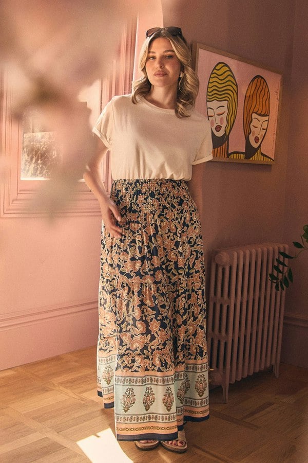 Navy | Floral Print High Waist Maxi Skirt : Model is 5'8"/172 cm and wears UK14/EU42/US10/AUS14