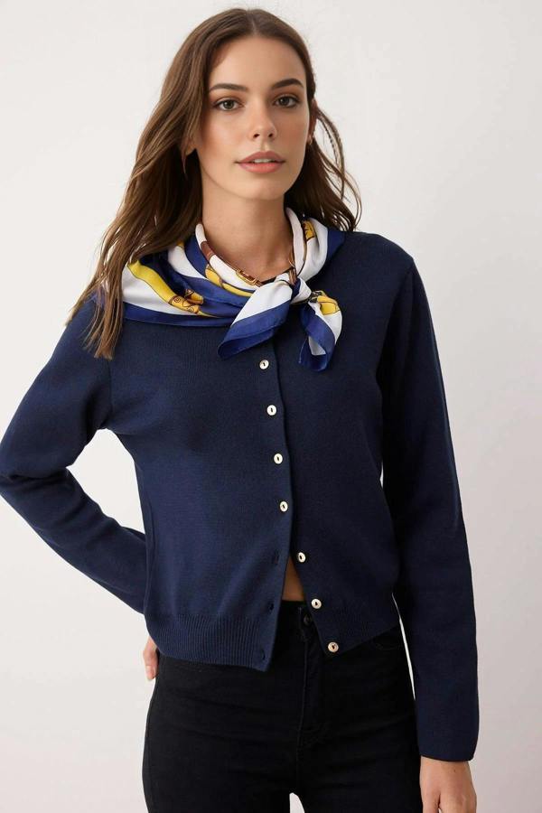 WOVCOR Basic Knit Cardigan with Button Details