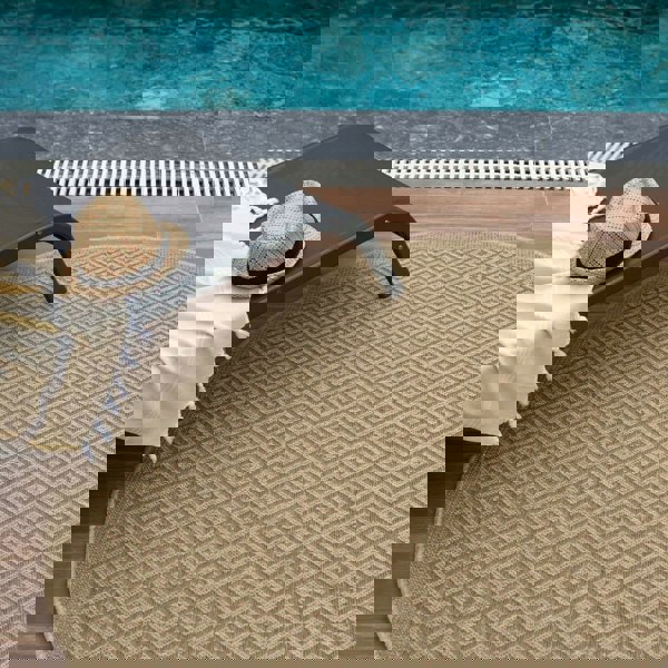 Nature Outdoor Green Rug durable, weather-resistant, Jute-Look design.