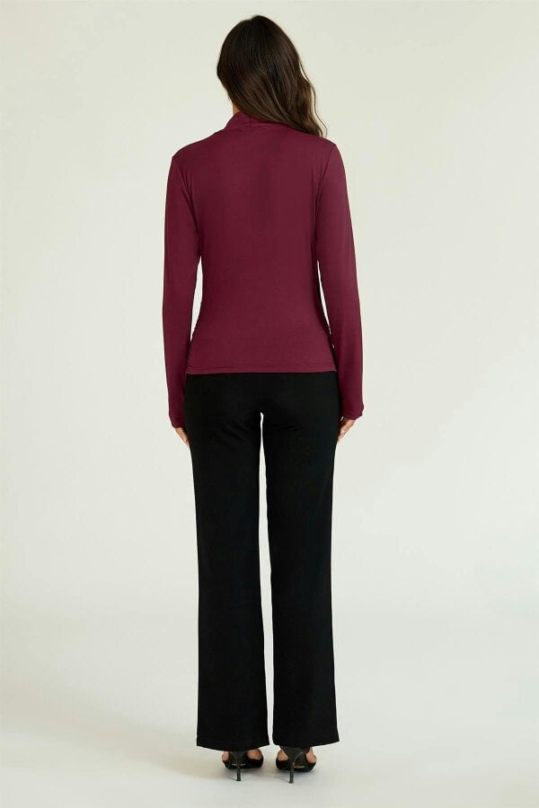 FS Collection Long Sleeve Wrap Neck Ruched Top In Wine