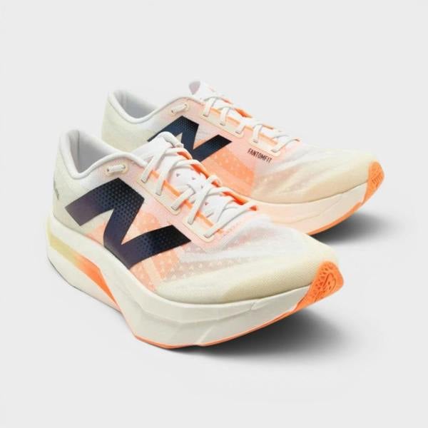 New Balance FuelCell SuperComp Elite v4 Sneakers White