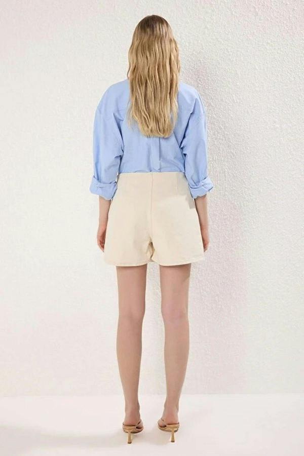 WOVCOR High-Waisted Denim Short Skirt with Accessory Details